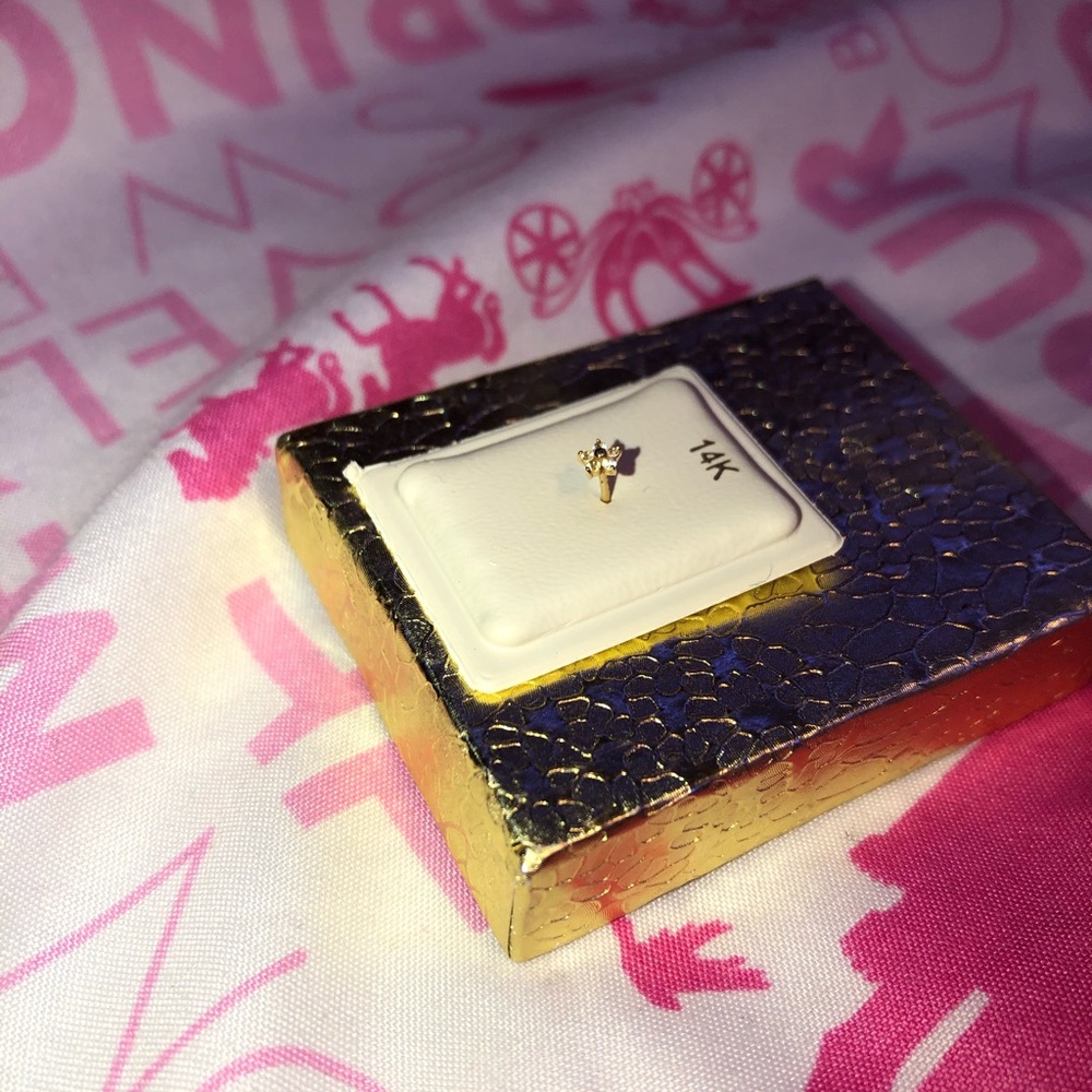 Real gold nose pierce
